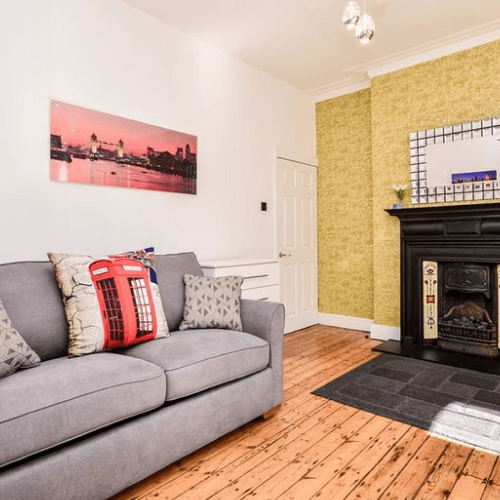 LUXURY APARTMENT